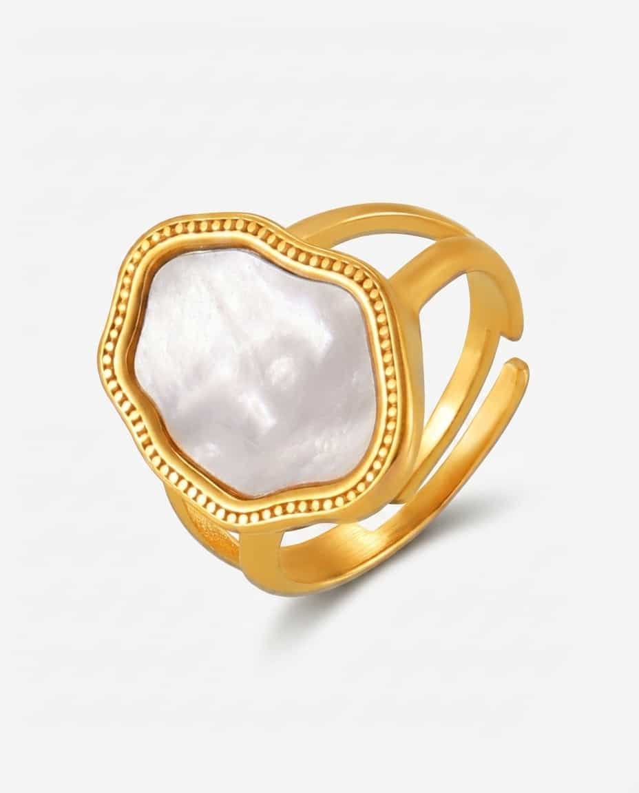 Vintage Irregular White Shell Adjustable Ring