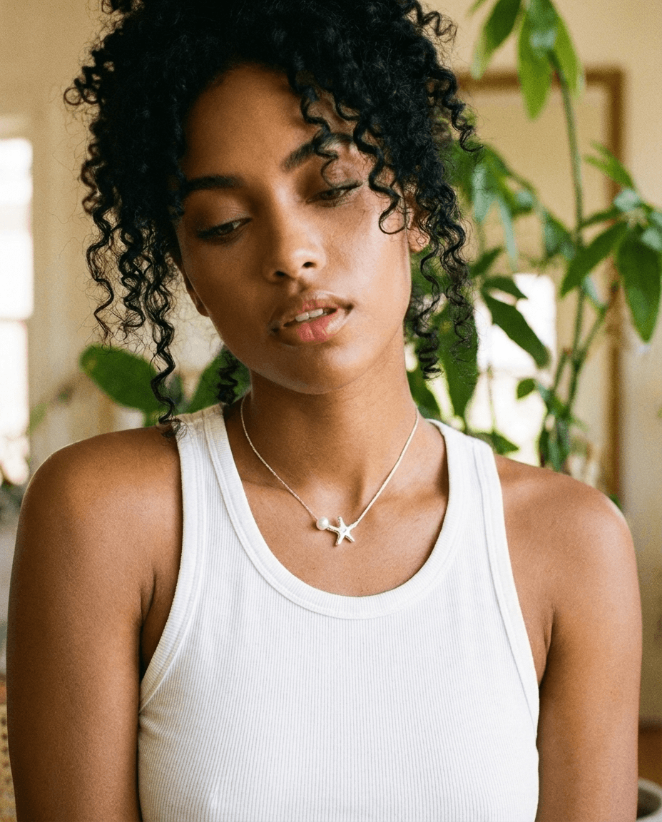 Delicate 925 Silver Starfish Pearl Necklace - Image 2