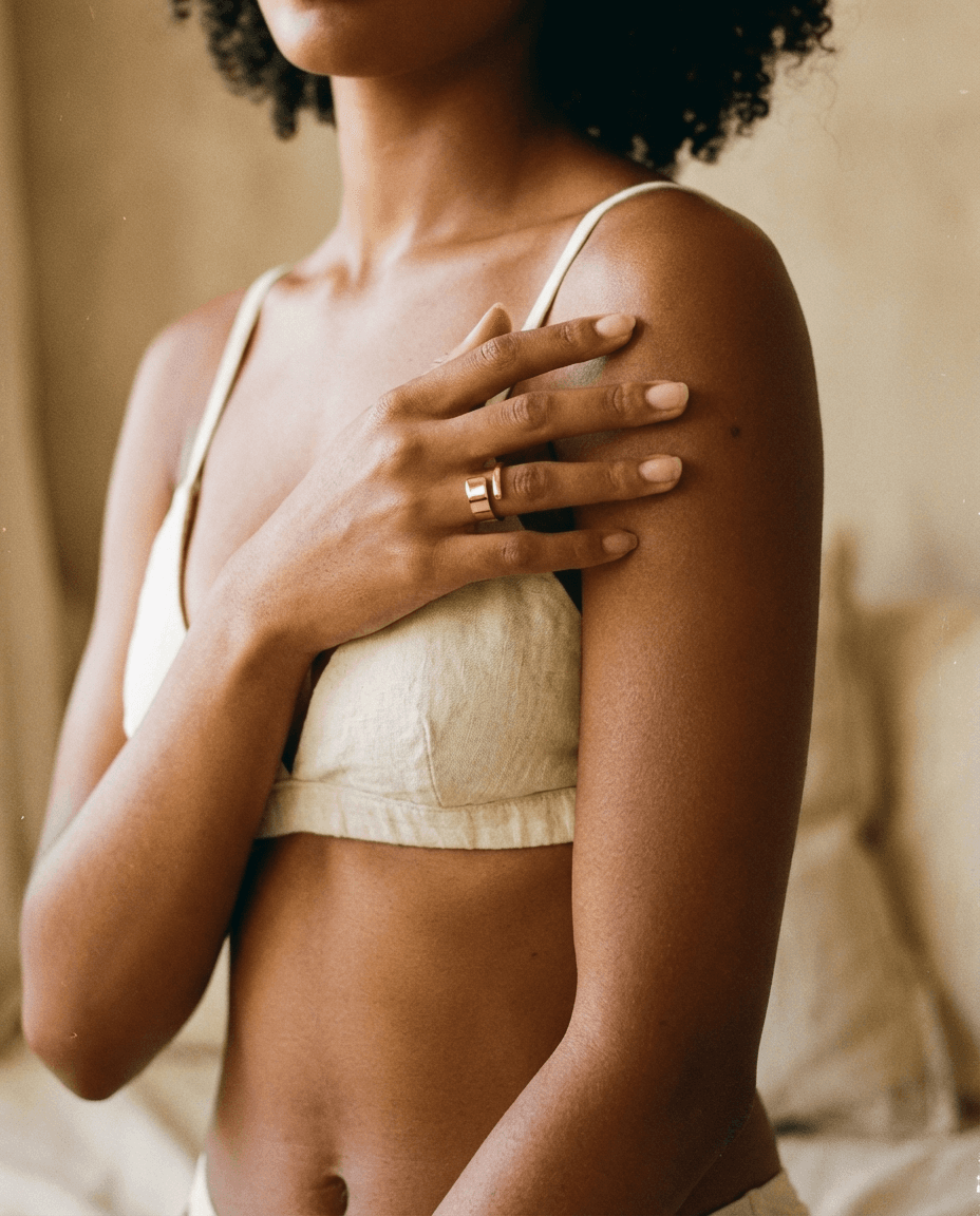 Minimalist Twisted Band Ring - Image 2