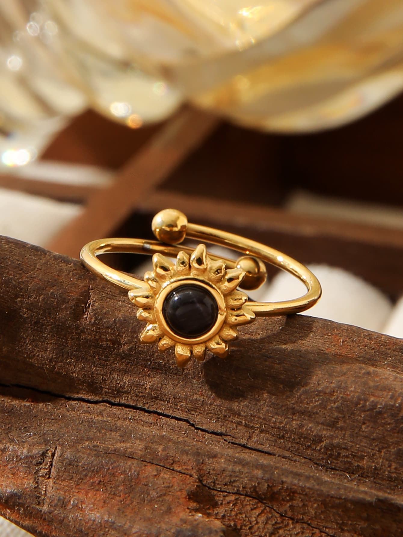 Vintage Sunburst Cat Eye Adjustable Ring - Image 3