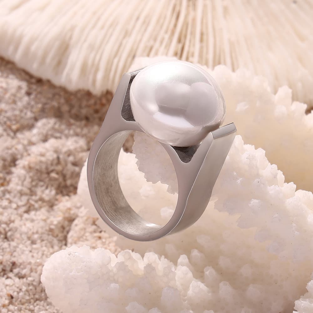 Elegant Oversized Pearl Ring - Image 5
